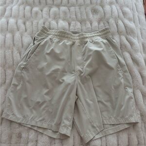 Lululemon Pace Breaker Short 7" *Lined